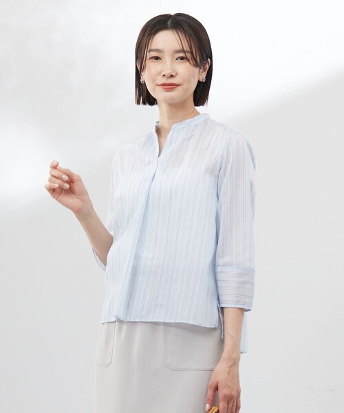 J.PRESS(ジェイプレス)の「【洗える】ランダムストライプ スタンドカラー ブラウス(シャツ/ブラウス・レディース・ホワイト系1/ピンク系1/サックスブルー系1・T15/T13)」の1枚目の写真