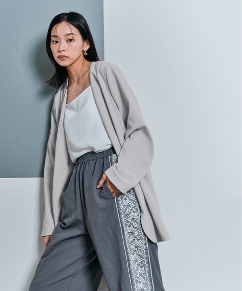 W:Huku(フーク)の「ノーカラー オバーシルエット ジャケット(ノーカラージャケット・レディース・ブラック/チャコール/ライトグレー・FREE)」の7枚目の写真