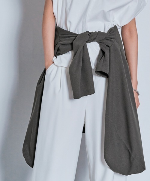 W:Huku(フーク)の「ノーカラー オバーシルエット ジャケット(ノーカラージャケット・レディース・ブラック/チャコール/ライトグレー・FREE)」の14枚目の写真
