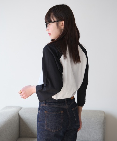 United Athle(ユナイテッドアスレ)の「【UNITED ATHLE】raglan sleeves T‐shirts / ラグランスリーブ 3/4スリーブ ラグランスリーブTシャツ 7分袖Tシャツ バイカラー クルーネック 2026年 夏 夏服(Tシャツ/カットソー・レディース・ホワイト×ネイビー/ホワイト×ブラック/ブラック/ミックスグレー・S/M/L/XL)」の12枚目の写真