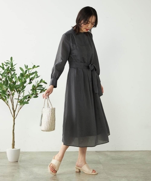a.v.v(アーヴェヴェ)の「シアーストライプフレアワンピース(ワンピース・レディース・ブルー/チャコールグレー・36/38/40)」の20枚目の写真