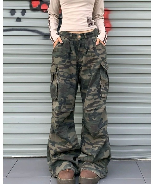 FUNdaysion(ファンデイション)の「ミリタリールーズカーゴパンツ(カーゴパンツ・レディース・カーキ・S/M/L)」の15枚目の写真