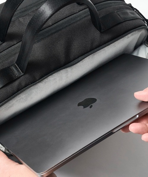 incase（インケース）の「Incase A.R.C. Duffel-Black（ボストンバッグ・メンズ・ブラック・ONE SIZE）」の16枚目の写真