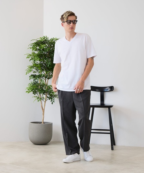 UNIIT(ユニット)の「【汗染みの目立ちにくいTシャツ ZEROSTAIN/ゼロステイン】VネックTシャツ 防汚 UVカット 綿タッチ・厚手(Tシャツ/カットソー・メンズ・ブラック/ホワイト/スミクロ・LARGE/MEDIUM/X-LARGE)」の18枚目の写真