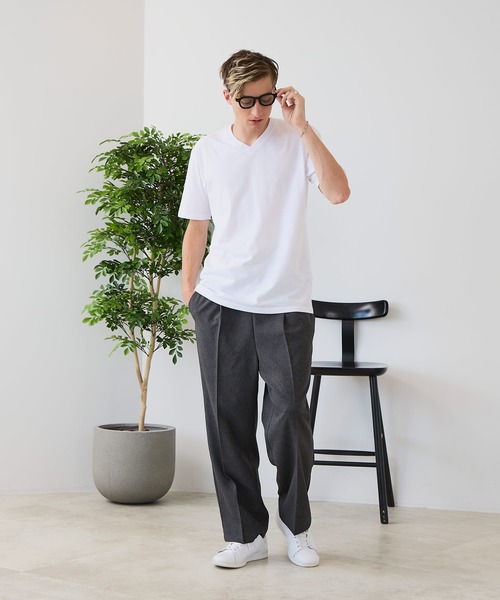 UNIIT(ユニット)の「【汗染みの目立ちにくいTシャツ ZEROSTAIN/ゼロステイン】VネックTシャツ 防汚 UVカット 綿タッチ・厚手(Tシャツ/カットソー・メンズ・ブラック/ホワイト/スミクロ・LARGE/MEDIUM/X-LARGE)」の20枚目の写真