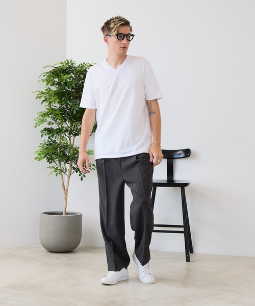 UNIIT(ユニット)の「【汗染みの目立ちにくいTシャツ ZEROSTAIN/ゼロステイン】VネックTシャツ 防汚 UVカット 綿タッチ・厚手(Tシャツ/カットソー・メンズ・ブラック/ホワイト/スミクロ・LARGE/MEDIUM/X-LARGE)」の21枚目の写真