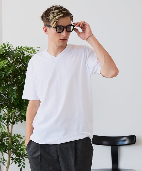 UNIIT(ユニット)の「【汗染みの目立ちにくいTシャツ ZEROSTAIN/ゼロステイン】VネックTシャツ 防汚 UVカット 綿タッチ・厚手(Tシャツ/カットソー・メンズ・ブラック/ホワイト/スミクロ・LARGE/MEDIUM/X-LARGE)」の22枚目の写真
