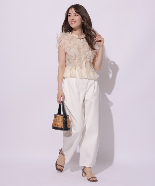 Apuweiser-riche（アプワイザーリッシェ）の「ニュアンス釦カーブ