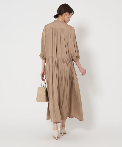 新品同様❗️SYBILLA トリアセジョーゼット美しいグリーンギャザーワンピース 新品同様❗️SYBILLA トリアセジョーゼット美しいグリーン