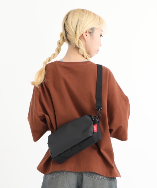 Manhattan Portage(マンハッタンポーテージ)の「Jogger(L)JPN Ver.2 VEG Leather 600D HYDR(ショルダーバッグ・メンズ・ブラック/グレー・X-SMALL)」の4枚目の写真