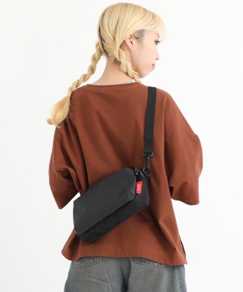 Manhattan Portage(マンハッタンポーテージ)の「Jogger(L)JPN Ver.2 VEG Leather 600D HYDR(ショルダーバッグ・メンズ・ブラック/グレー・X-SMALL)」の5枚目の写真