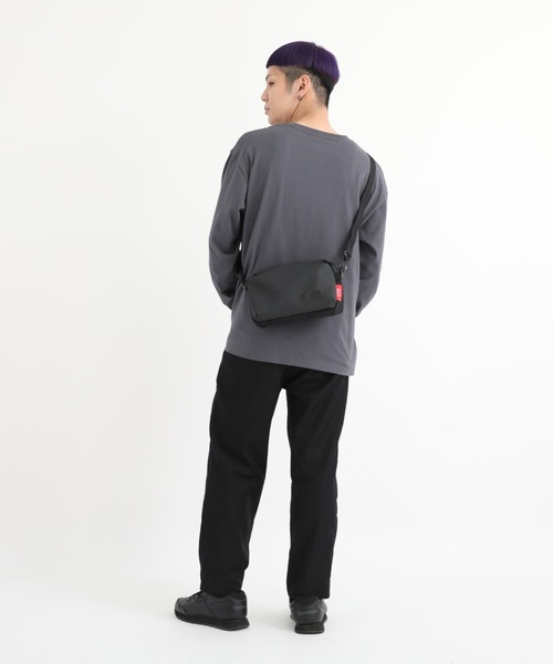 Manhattan Portage(マンハッタンポーテージ)の「Jogger(L)JPN Ver.2 VEG Leather 600D HYDR(ショルダーバッグ・メンズ・ブラック/グレー・X-SMALL)」の9枚目の写真