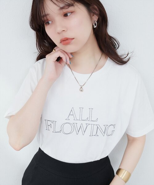 natural couture(ナチュラルクチュール)の「【サスティナ企画】ラメ抜きロゴTシャツ(Tシャツ/カットソー・レディース・オフホワイト/サックスブルー/ブラウン・FREE)」の4枚目の写真