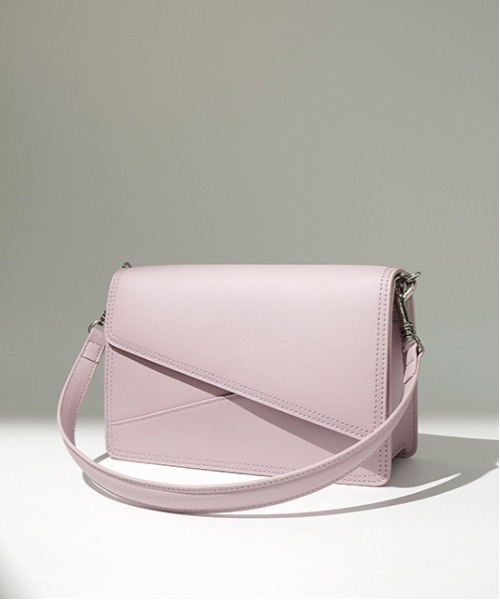 NiiNa(ニーナ)の「【 NiiNa / ニーナ 】高品質牛革 2way ワンハンドル カラーデザイン ショルダーバッグ(ショルダーバッグ・レディース・ピンク/ライム/ブルー/グリーン・FREE)」の2枚目の写真