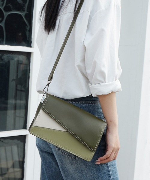 NiiNa(ニーナ)の「【 NiiNa / ニーナ 】高品質牛革 2way ワンハンドル カラーデザイン ショルダーバッグ(ショルダーバッグ・レディース・ピンク/ライム/ブルー/グリーン・FREE)」の5枚目の写真