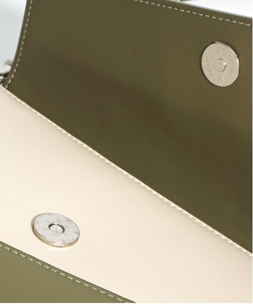 NiiNa(ニーナ)の「【 NiiNa / ニーナ 】高品質牛革 2way ワンハンドル カラーデザイン ショルダーバッグ(ショルダーバッグ・レディース・ピンク/ライム/ブルー/グリーン・FREE)」の12枚目の写真