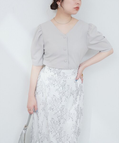 natural couture（ナチュラルクチュール）の「【WEB限定】前後2WAYパフスリーブブラウス（シャツ/ブラウス・レディース・ピンク/ブラック/グレー・FREE）」の5枚目の写真