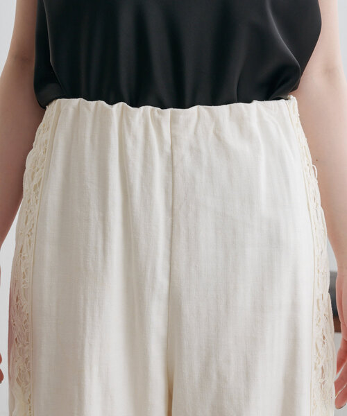 Omekashi（オメカシ）の「バテンレースラインパンツ（その他パンツ・レディース・オフホワイト/ブラック・36/38）」の16枚目の写真