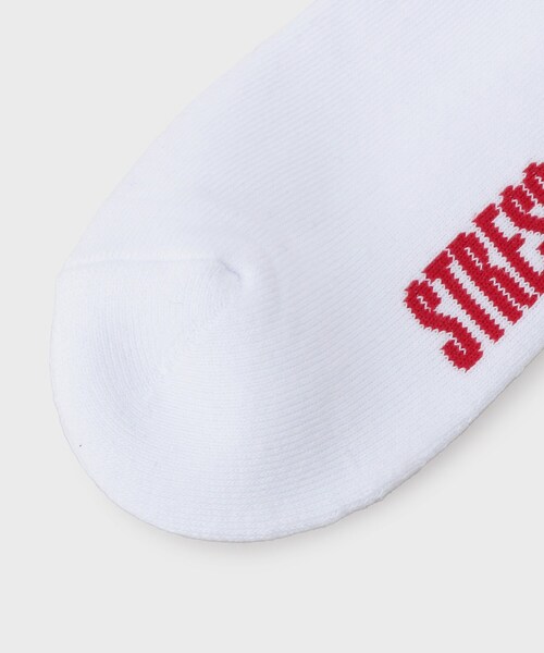 tk.TAKEO KIKUCHI(ティーケータケオキクチ)の「テキストラインソックス(ソックス/靴下・メンズ・ブラック/ホワイト系1/ホワイト・00)」の6枚目の写真