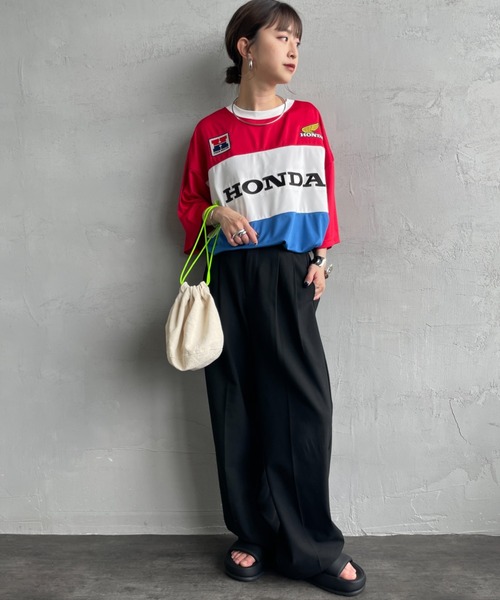 JEANS FACTORY （ジーンズファクトリー）の「[HONDA×JEANS FACTORY/ホンダ×ジーンズファクトリー] HONDA コラボレーション レーシング ジャージTシャツ（Tシャツ/カットソー・レディース・レッド・S/M/L）」の2枚目の写真