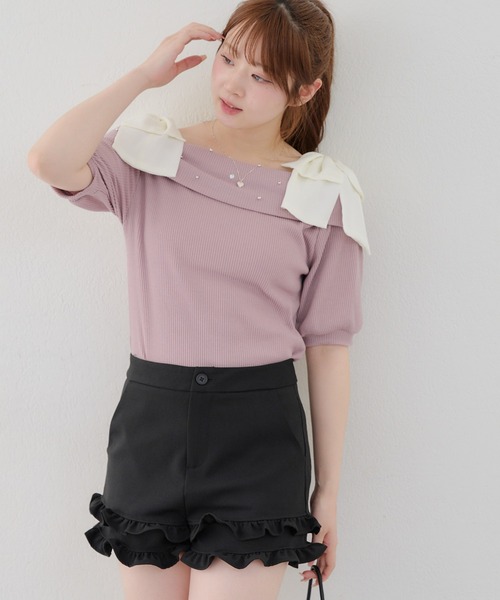 continuer de NICE CLAUP（コンティニューデナイスクラップ）の「リブ肩リボンオフショル（Tシャツ/カットソー・レディース・ブラック/オフホワイト/ピンク・FREE）」の5枚目の写真