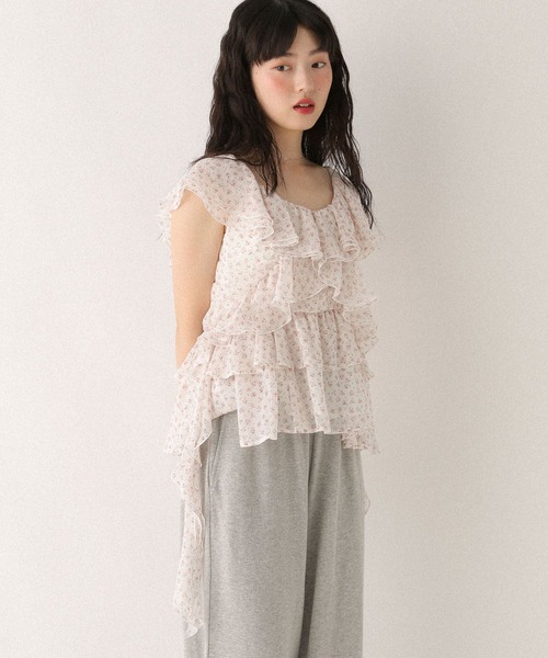 Heather(ヘザー)の「フィッシュテールフリルブラウス 499191(シャツ/ブラウス・レディース・ベージュ/ブラック/アイボリー・FREE)」の1枚目の写真