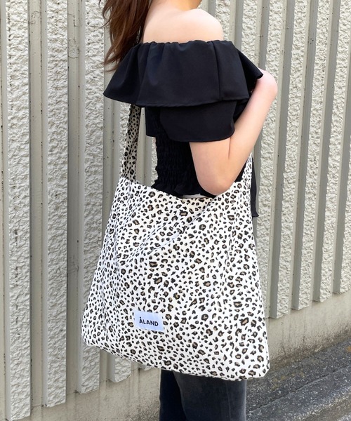 ALAND（エーランド）の「【UNISEX】ALAND／アソート柄トートバッグ（トートバッグ・レディース・その他1/その他2/その他3/その他5/その他4/その他6/その他7/その他11/その他8/その他10/その他9/その他12/その他14/その他15/その他13/その他16/その他17/その他18/ナチュラル/チャコール・ONE SIZE/FREE）」の3枚目の写真