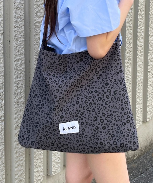 ALAND（エーランド）の「【UNISEX】ALAND／アソート柄トートバッグ（トートバッグ・レディース・その他1/その他2/その他3/その他5/その他4/その他6/その他7/その他11/その他8/その他10/その他9/その他12/その他14/その他15/その他13/その他16/その他17/その他18/ナチュラル/チャコール・ONE SIZE/FREE）」の2枚目の写真