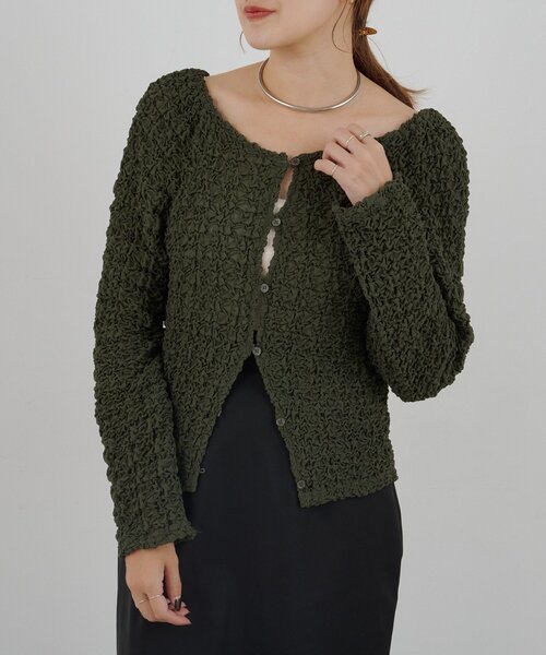 SHENERY(シーナリー)の「《インフルエンサー@tsuru00コラボ》2WAYシャーリングブラウス(シャツ/ブラウス・レディース・カーキ/オフホワイト/ピンク/ブラック・FREE)」の3枚目の写真