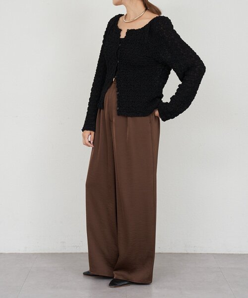 SHENERY(シーナリー)の「《インフルエンサー@tsuru00コラボ》2WAYシャーリングブラウス(シャツ/ブラウス・レディース・カーキ/オフホワイト/ピンク/ブラック・FREE)」の19枚目の写真