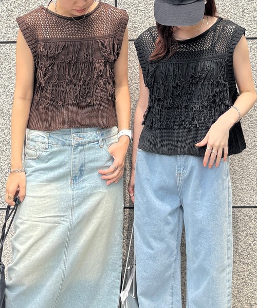 ISOOK(アイスー)の「【ISOOK / アイスー】ループフリンジニットベスト / サマーニット ビスチェ ニットタンク 綿タッチ クルーネック ノースリーブ タンクトップ クロップド丈 ショート丈 短丈 レイヤード 夏 アイボリー ホワイト ブラウン ブラック 白 茶 黒 ZOZOTOWN限定(タンクトップ・レディース・ブラック/ブラウン/アイボリー・FREE)」の14枚目の写真