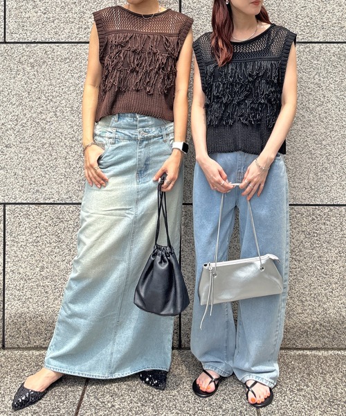 ISOOK(アイスー)の「【ISOOK / アイスー】ループフリンジニットベスト / サマーニット ビスチェ ニットタンク 綿タッチ クルーネック ノースリーブ タンクトップ クロップド丈 ショート丈 短丈 レイヤード 夏 アイボリー ホワイト ブラウン ブラック 白 茶 黒 ZOZOTOWN限定(タンクトップ・レディース・ブラック/ブラウン/アイボリー・FREE)」の12枚目の写真