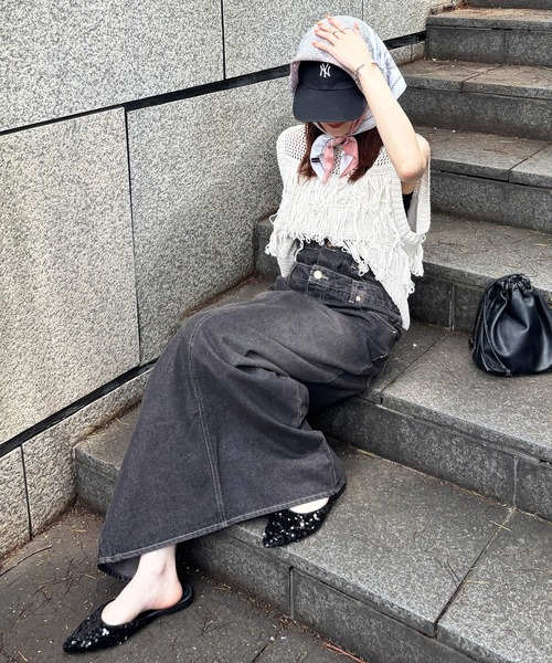 ISOOK(アイスー)の「【ISOOK / アイスー】ループフリンジニットベスト / サマーニット ビスチェ ニットタンク 綿タッチ クルーネック ノースリーブ タンクトップ クロップド丈 ショート丈 短丈 レイヤード 夏 アイボリー ホワイト ブラウン ブラック 白 茶 黒 ZOZOTOWN限定(タンクトップ・レディース・ブラック/ブラウン/アイボリー・FREE)」の18枚目の写真