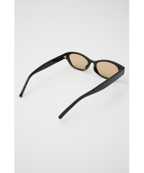 MOUSSY（マウジー）の「SLIM CAT アイウェア（サングラス・レディース・ブラック/マジェンタ・FREE）」の7枚目の写真