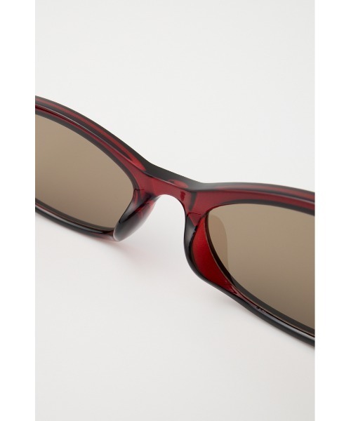 MOUSSY（マウジー）の「SLIM CAT アイウェア（サングラス・レディース・ブラック/マジェンタ・FREE）」の17枚目の写真