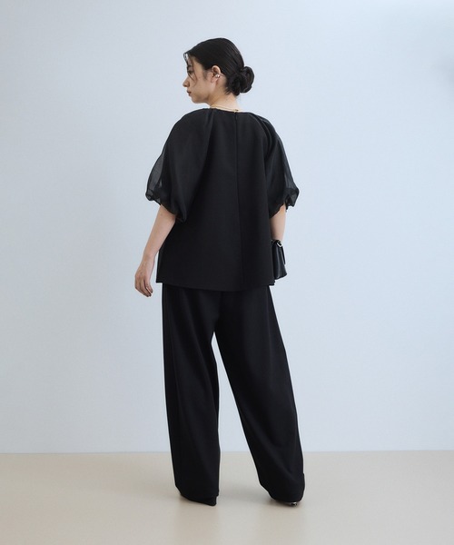 ADAM ET ROPE'(アダムエロペ)の「【WEB限定】シアーパフスリーブブラウス(シャツ/ブラウス・レディース・ネイビー/ブラック・FREE)」の4枚目の写真
