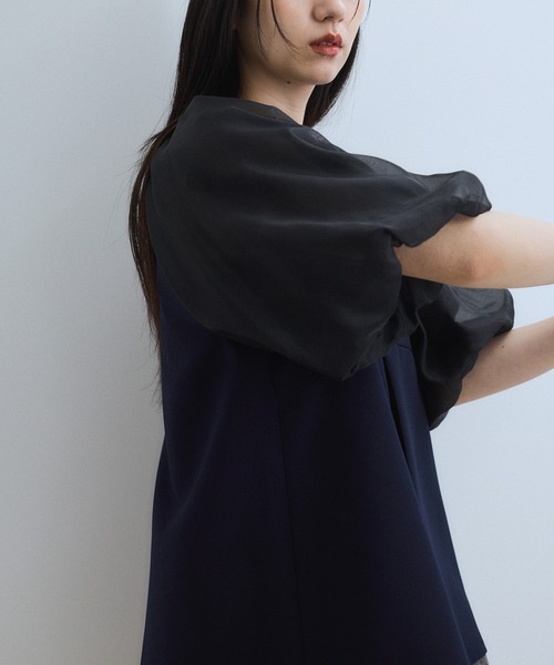 ADAM ET ROPE'(アダムエロペ)の「【WEB限定】シアーパフスリーブブラウス(シャツ/ブラウス・レディース・ネイビー/ブラック・FREE)」の9枚目の写真