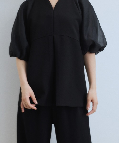 ADAM ET ROPE'(アダムエロペ)の「【WEB限定】シアーパフスリーブブラウス(シャツ/ブラウス・レディース・ネイビー/ブラック・FREE)」の13枚目の写真