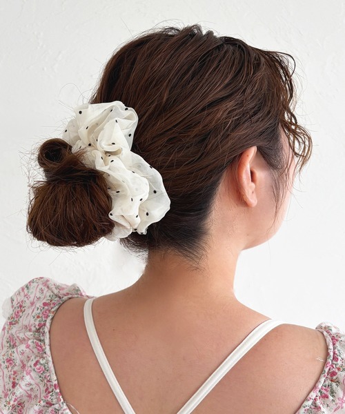 kutir（クティール）の「kutirlune／シアードットシュシュ（シュシュ・レディース・ホワイト・FREE）」の3枚目の写真