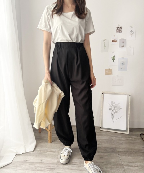 Dewlily(デューリリー)の「ゆるっと履けてラフなのに抜け感もある! カーゴ風ジョガーパンツ(その他パンツ・レディース・ブラック/カーキ・XL/M/S/L)」の7枚目の写真