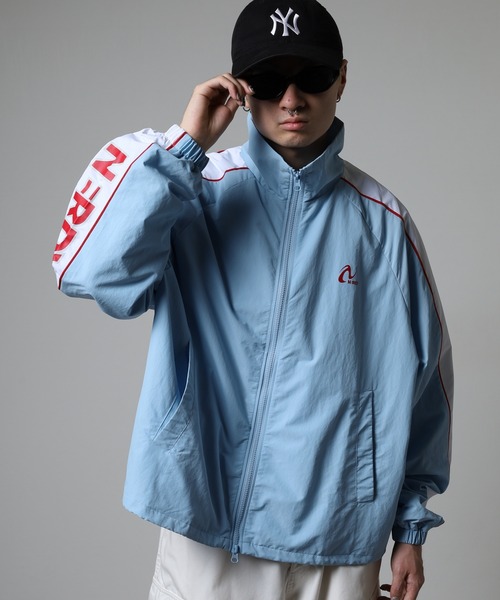 NERDY（ノルディ）の「ラインウインドブレーカー（ジャージ・レディース・パープル/ブラック/ブルー・M/S/L）」の14枚目の写真