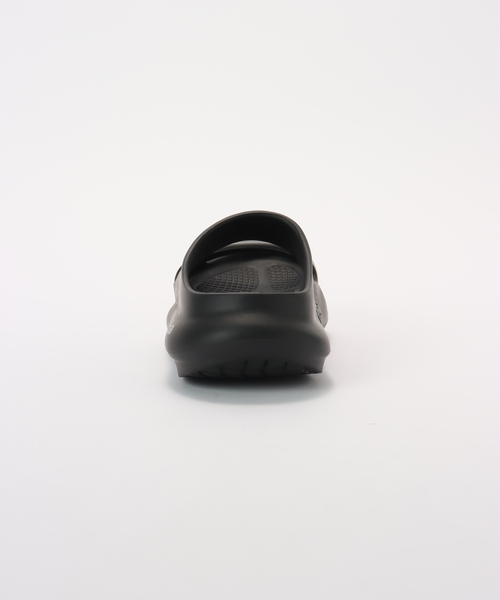OOFOS（ウーフォス）の「OOFOS/ウーフォス OOyea-Black（サンダル・レディース・ブラック・23cm/24cm/25cm）」の3枚目の写真