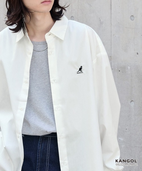 KANGOL（カンゴール）の「KANGOL/カンゴール 別注 ワンポイントロゴ刺繍  アソート レギュラーカラー長袖シャツ ＜抗菌 / 防臭 / イージーケア＞（シャツ/ブラウス・メンズ・ネイビー/ブラック系/ブルー系/ホワイト/ベージュ系/ネイビー系1/ネイビー系/グレー系・S/M/L）」の2枚目の写真