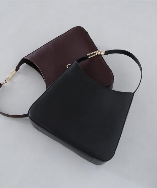 NATURAL BEAUTY BASIC（ナチュラルビューティーベーシック）の「◇リネアワンショルダー（ショルダーバッグ・レディース・ブラック/ワイン/ブラウン・ﾌﾘ-）」の4枚目の写真