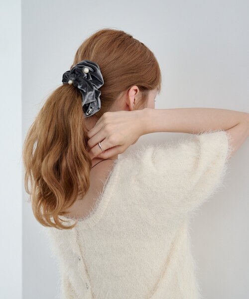 Kastane（カスタネ）の「【fiw.】パールベロアシュシュ（シュシュ・レディース・ブラウン/グレー/ブラック・FREE）」の14枚目の写真