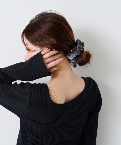 Kastane（カスタネ）の「【fiw.】パールベロアシュシュ（シュシュ・レディース・ブラウン/グレー/ブラック・FREE）」の16枚目の写真