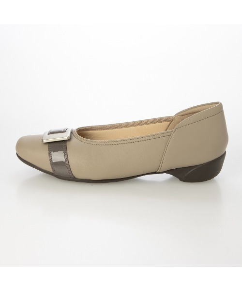 Atelier(アトリエ)の「【3E】バックルモチーフパンプス(パンプス・レディース・ブラック/グレー・24.5cm/24cm/23cm/22.5cm/22cm/23.5cm)」の3枚目の写真
