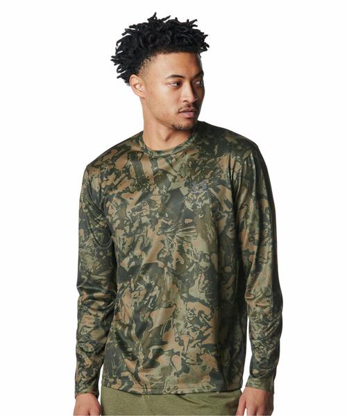セール】UAテック カモ ロングスリーブ Tシャツ（トレーニング/メンズ