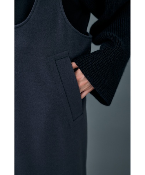 nagonstans（ナゴンスタンス）の「ニードルストレッチJumperスカート（ジャンパースカート・レディース・ブラック/ダークグレー・SMALL/MEDIUM）」の5枚目の写真