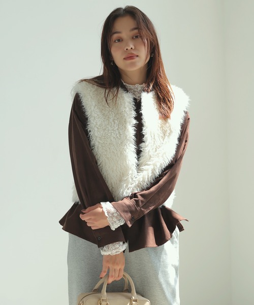 VIS（ビス）の「アソートファーショートベスト（ベスト・レディース・キナリ/グレー系その他・FREE）」の4枚目の写真